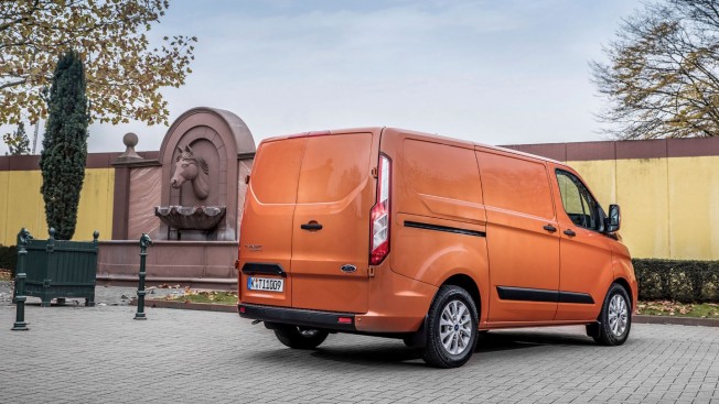 ford-FORD-Transit-Customgallery_2.png
