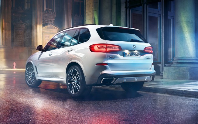 bmw-BMW-X5gallery_2.png