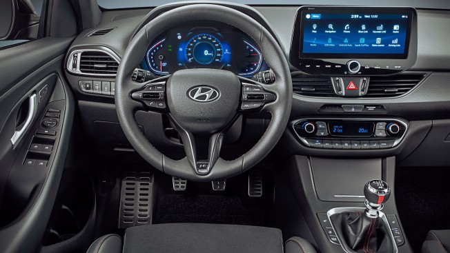 hyundai-HYUNDAI-I30gallery_3.png