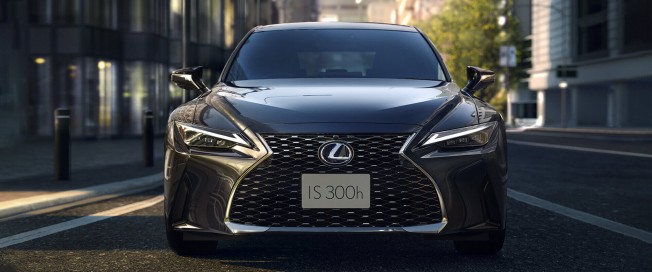 lexus-LEXUS-Isgallery_0.png