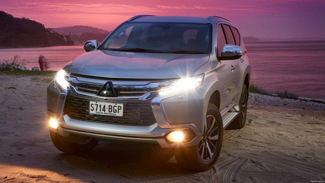 mitsubishi-MITSUBISHI-Pajero-Sportgallery_1.png