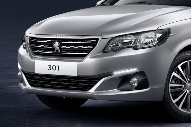 peugeot-PEUGEOT-301gallery_0.png