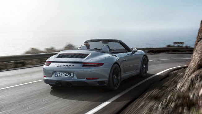 porsche-PORSCHE-911gallery_1.png