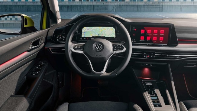 volkswagen-VOLKSWAGEN-Golf-8gallery_2.png