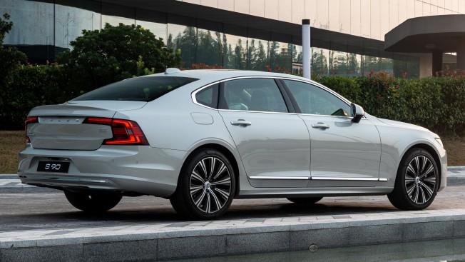 volvo-VOLVO-S90gallery_5.png