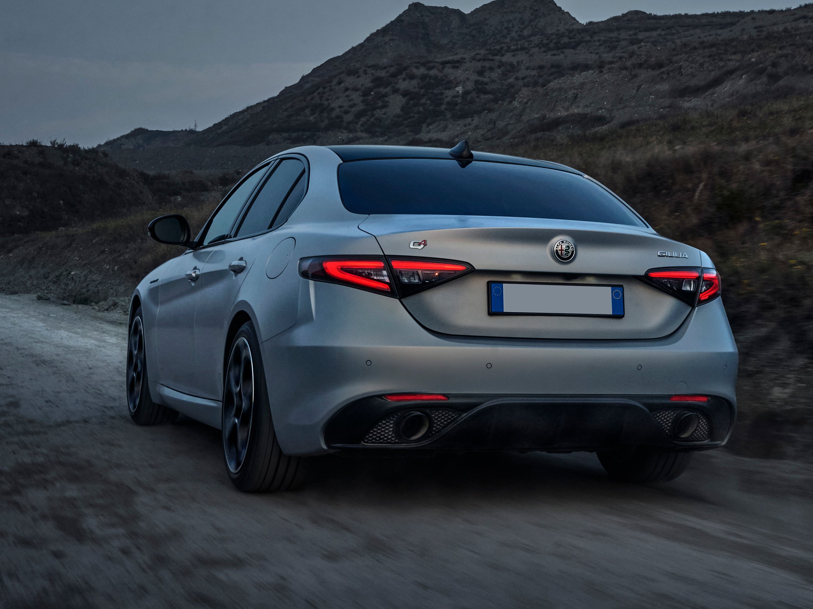 alfa-romeo-giulia-gallery_4.png