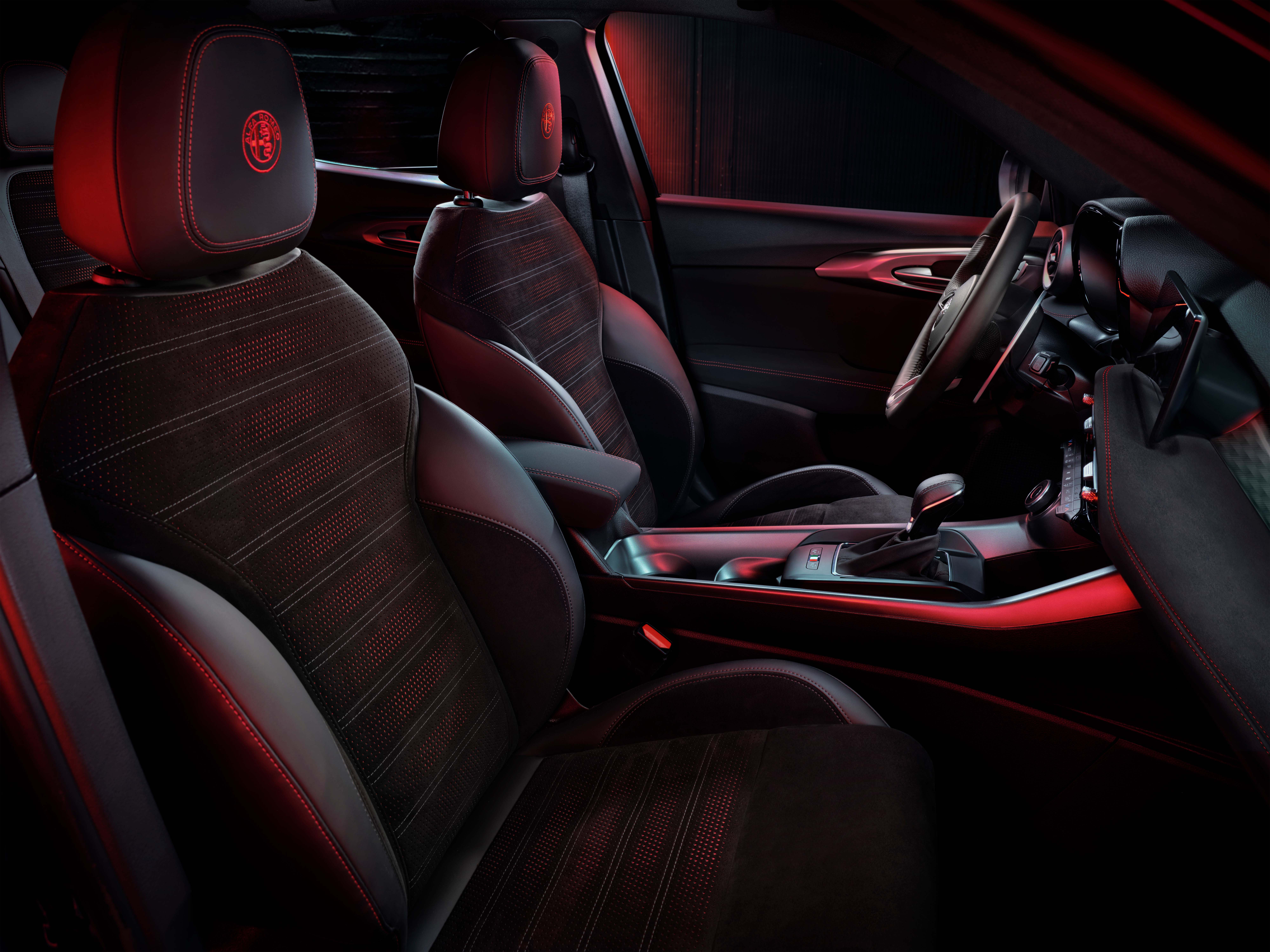 alfa-romeo-tonale-gallery_2.png