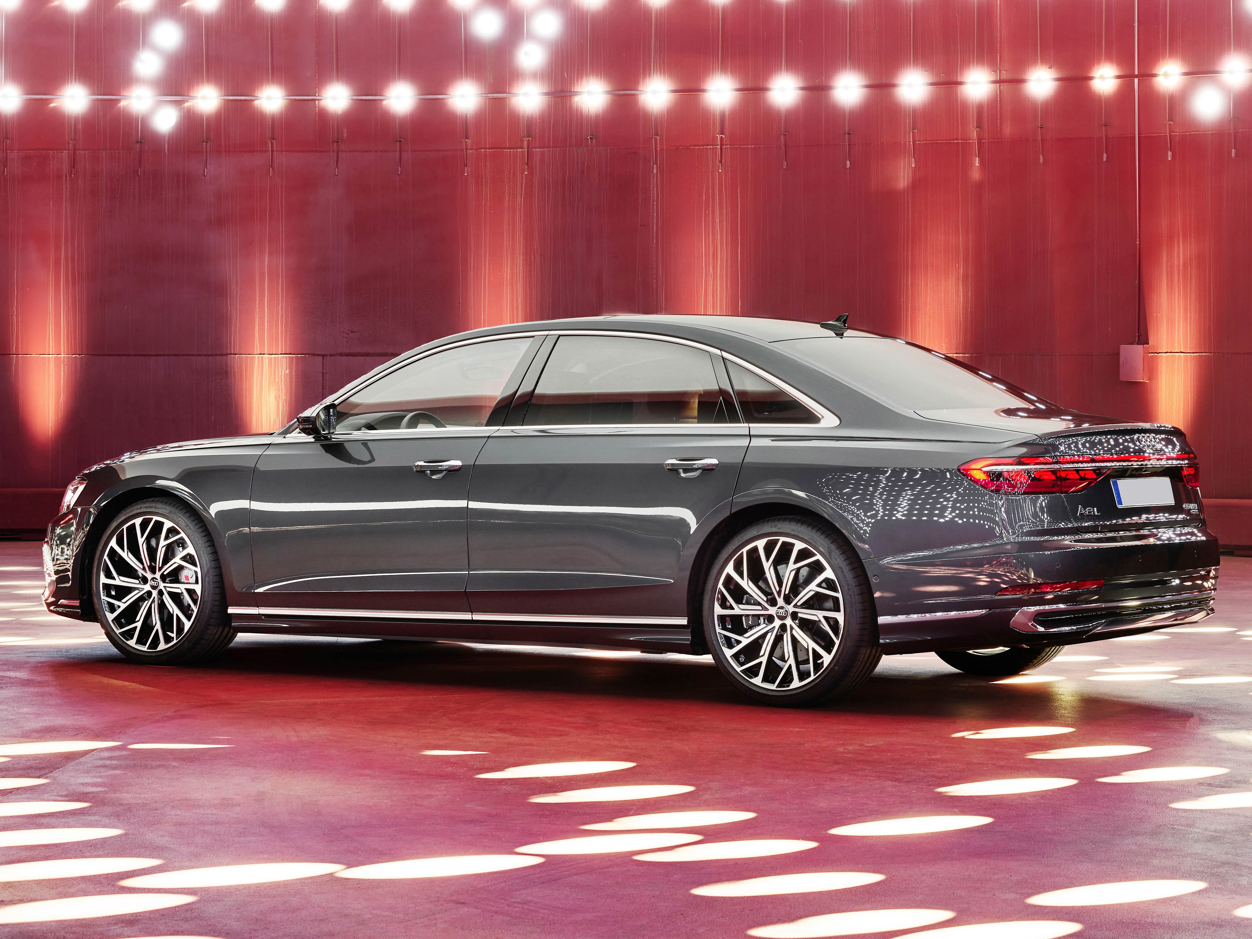 audi-a8-gallery_5.png