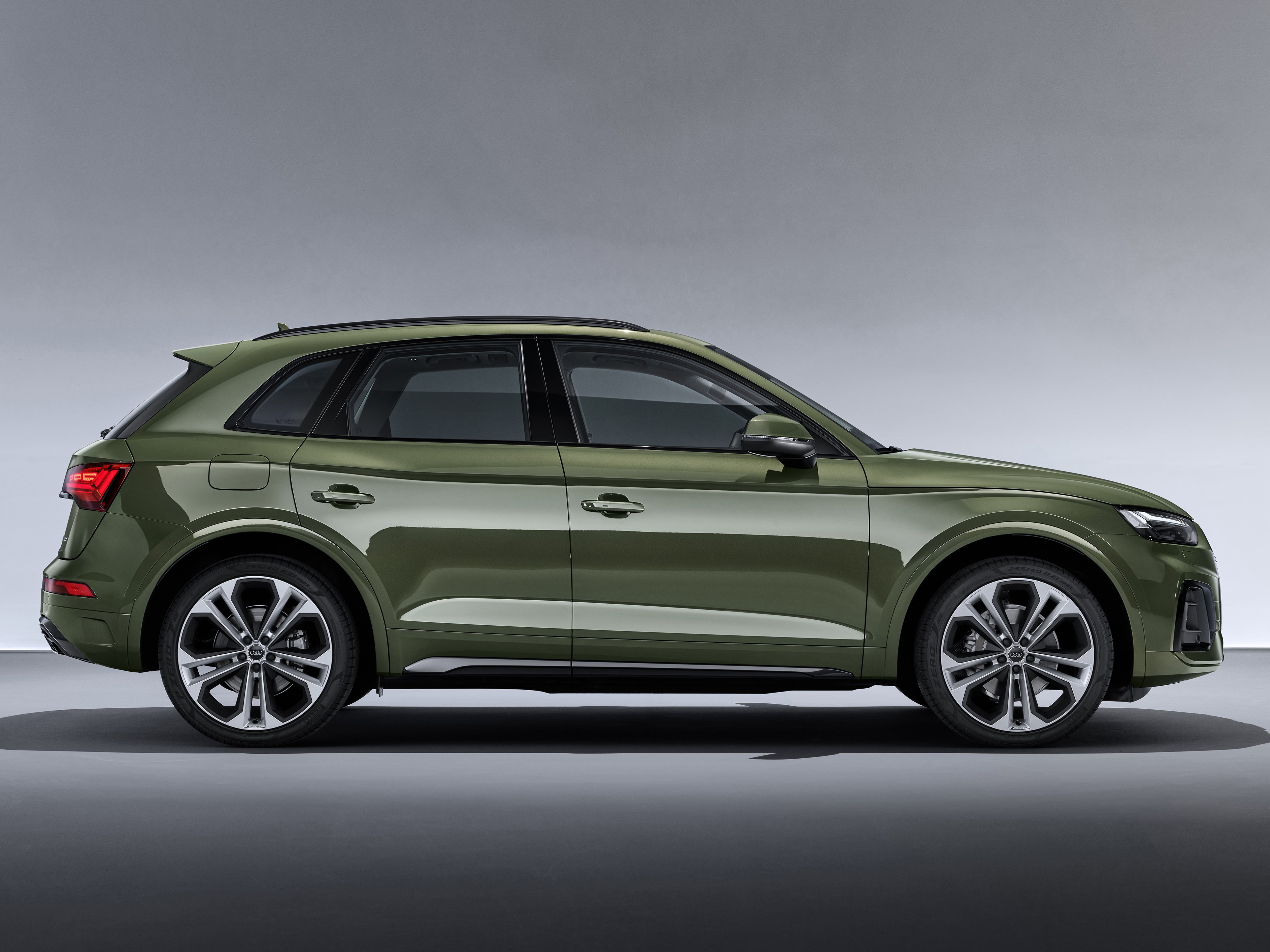 audi-q5-gallery_3.png