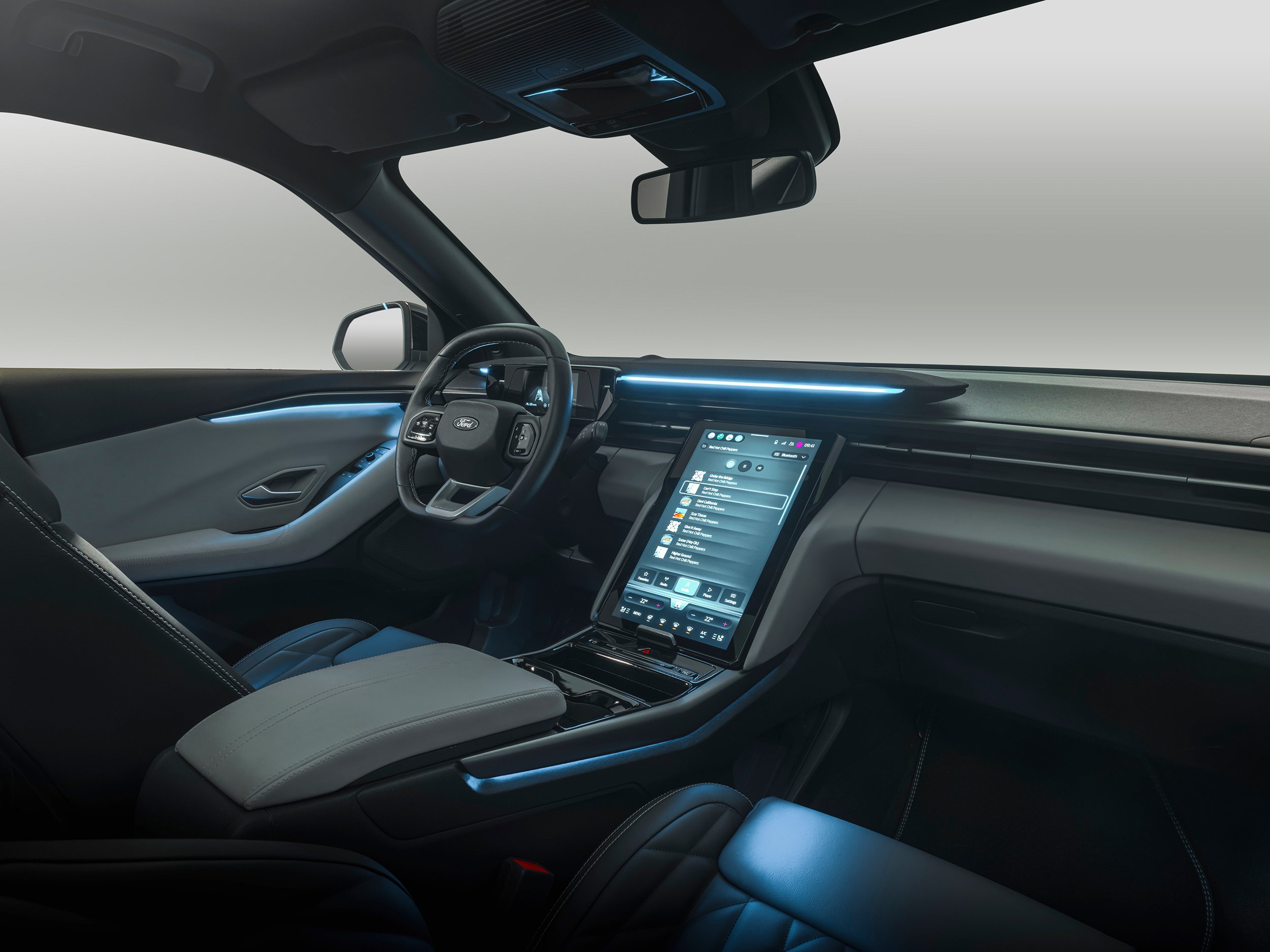 ford-explorer-gallery_1.png