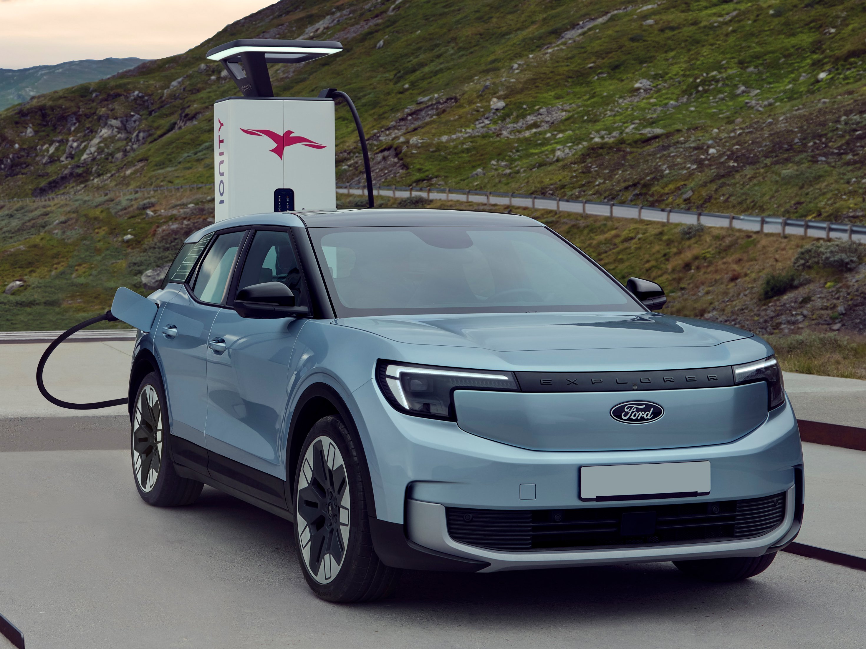 ford-explorer-gallery_6.png