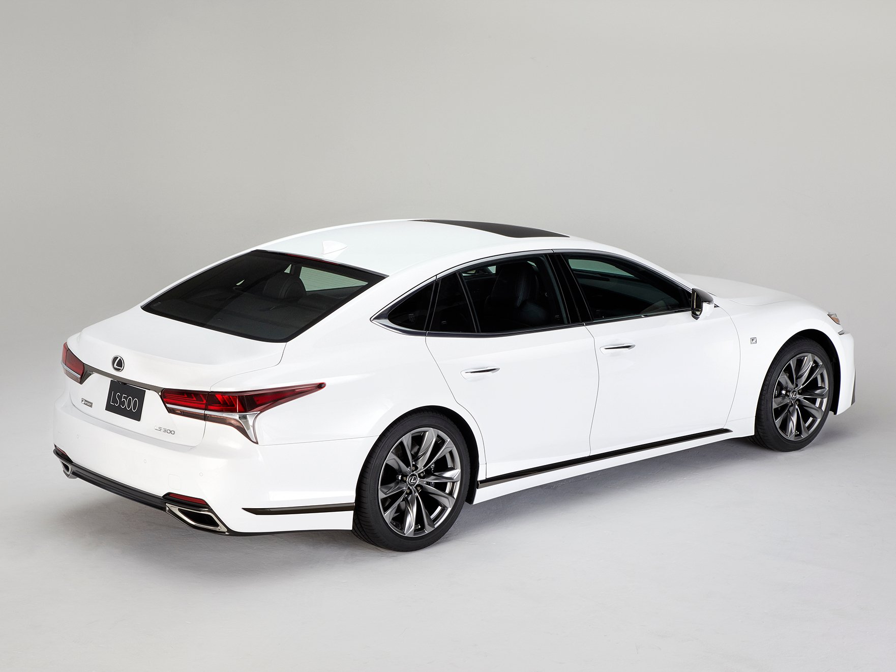 lexus-ls-gallery_4.png