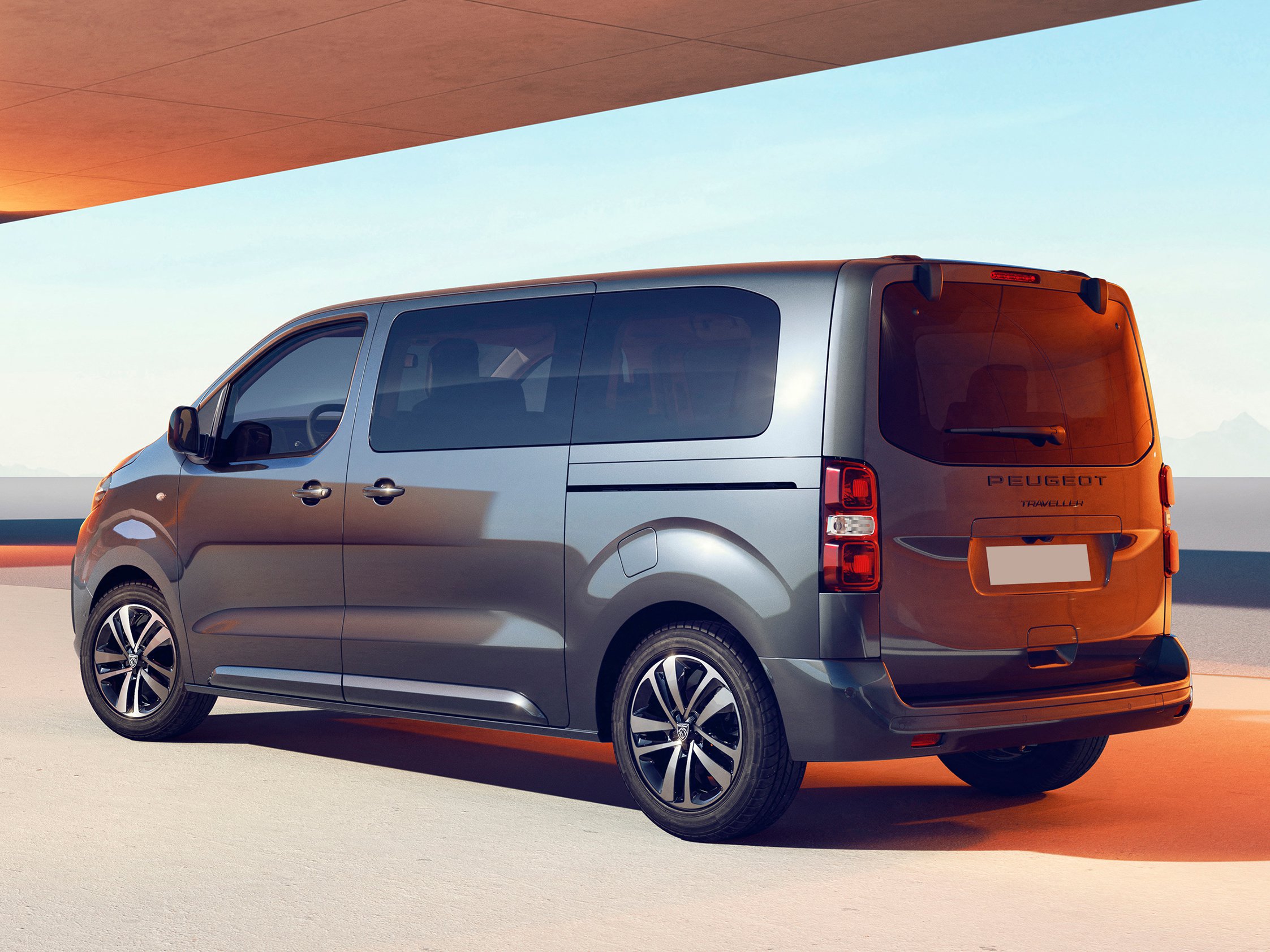 peugeot-traveller-gallery_4.png