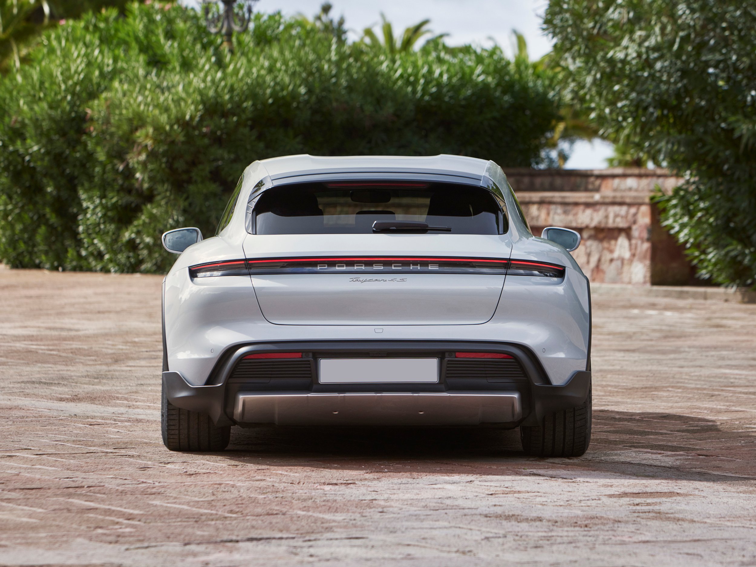 porsche-taycan-cross-turismo-gallery_4.png
