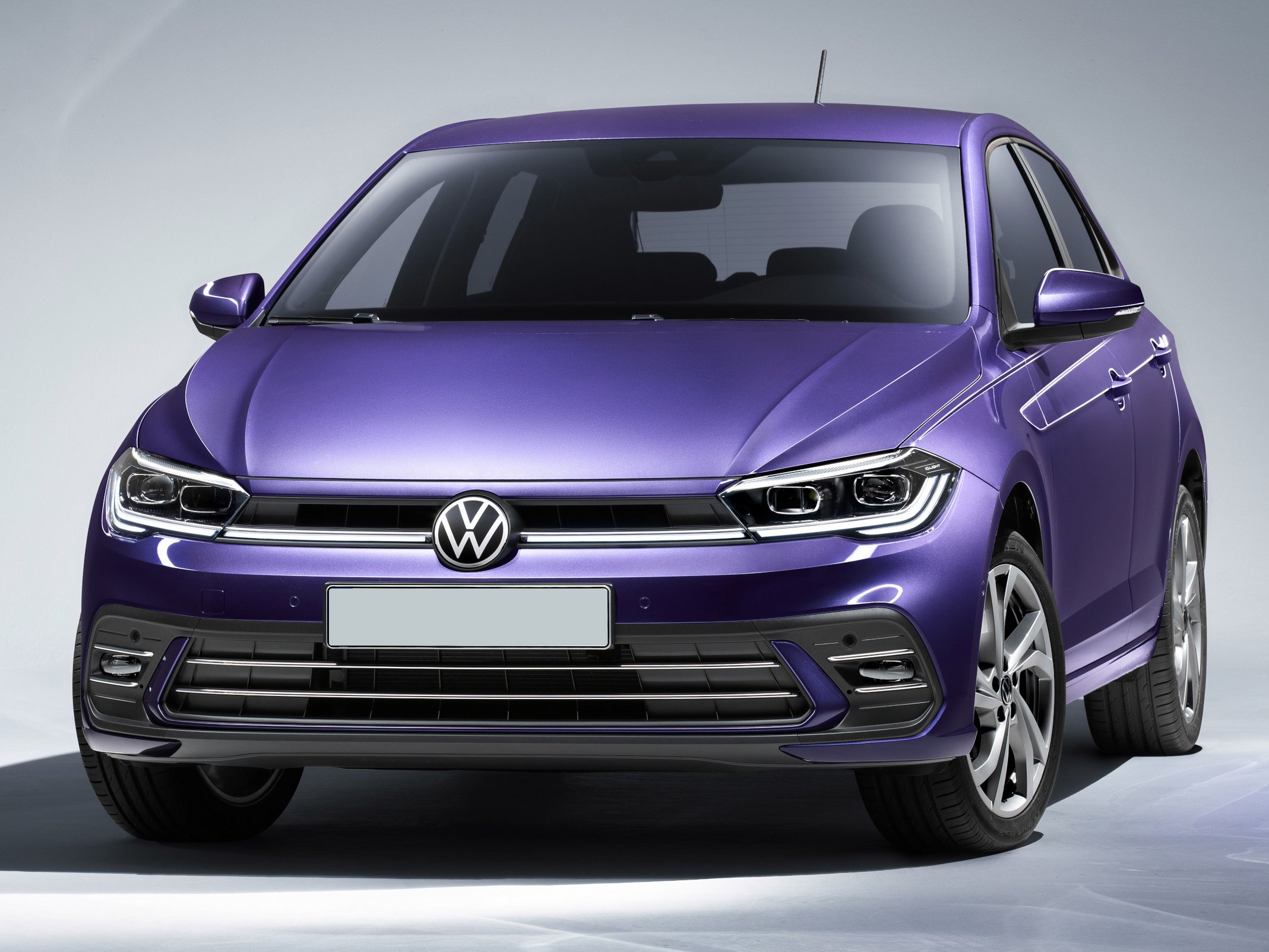 volkswagen-polo-gallery_5.png